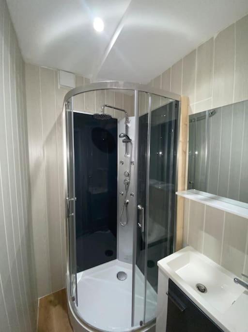 Maison - 4 Chambres - 10 Couchages - 2Sdb Orcet المظهر الخارجي الصورة